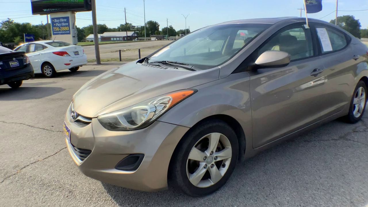 2011 HYUNDAI ELANTRA GLS Regal Car Sales and Credit