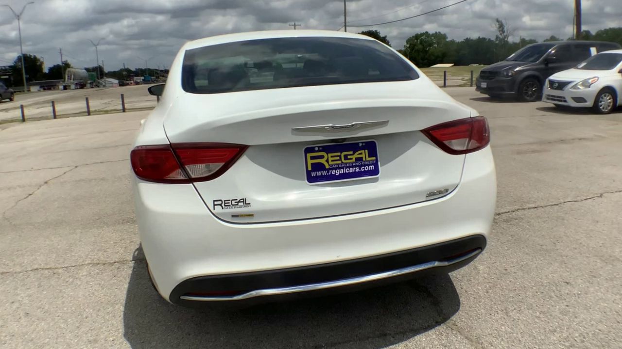 2016 CHRYSLER 200 Limited Regal Car Sales and Credit