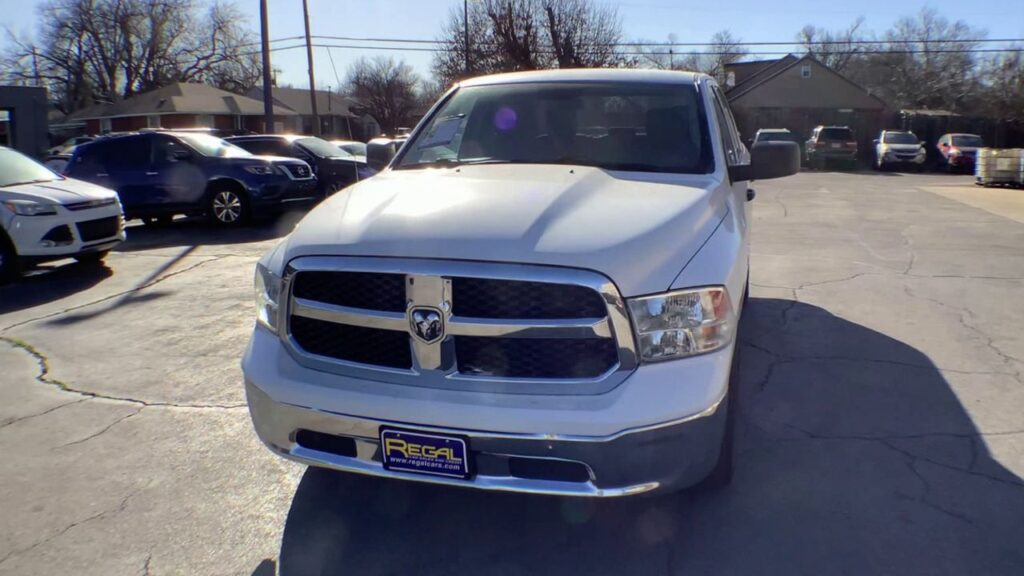2019 RAM 1500 CLASSIC EXPRESS Tradesman Crew Cab 4x2 57" Box