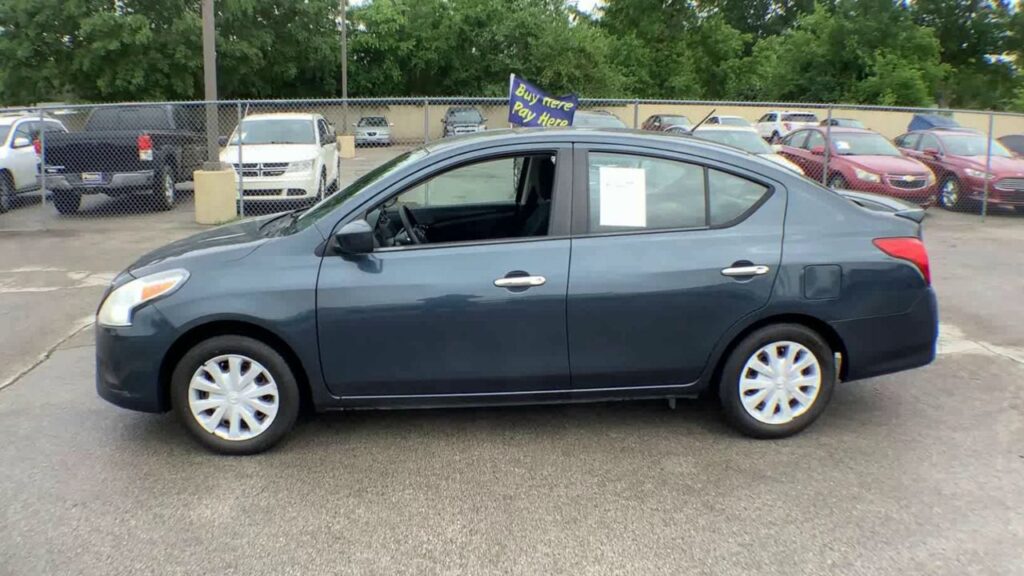 2017 Nissan Versa 1.6 SV