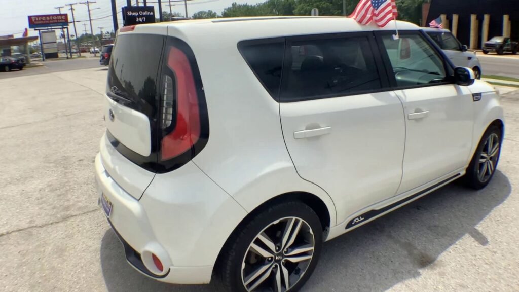 2016 Kia Soul +