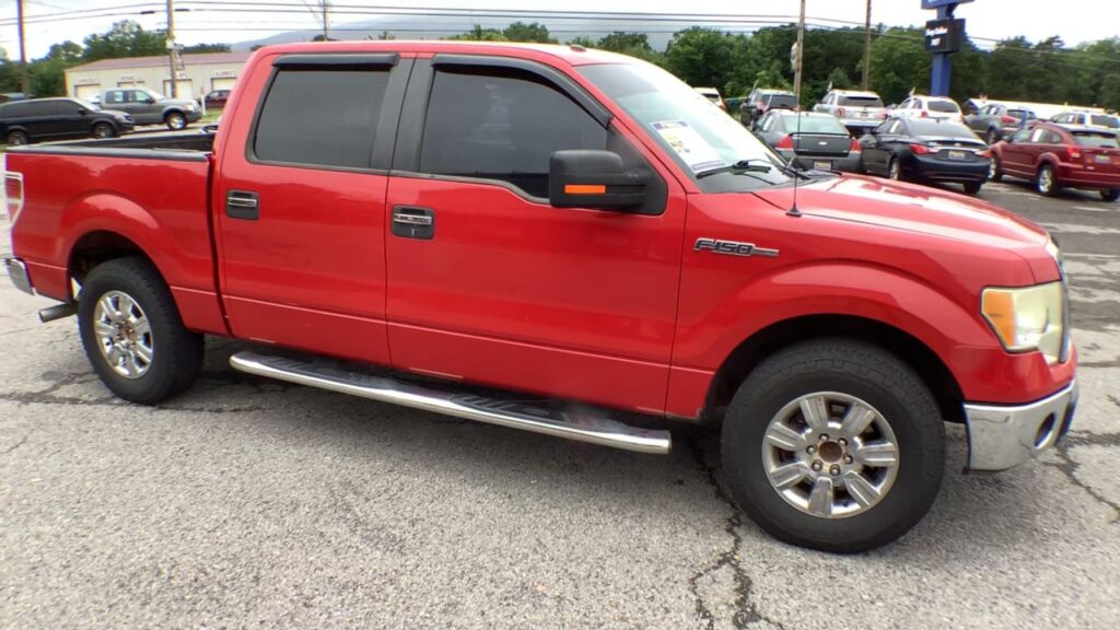 2010 Ford F-150 4 DOOR CAB; STYLESID