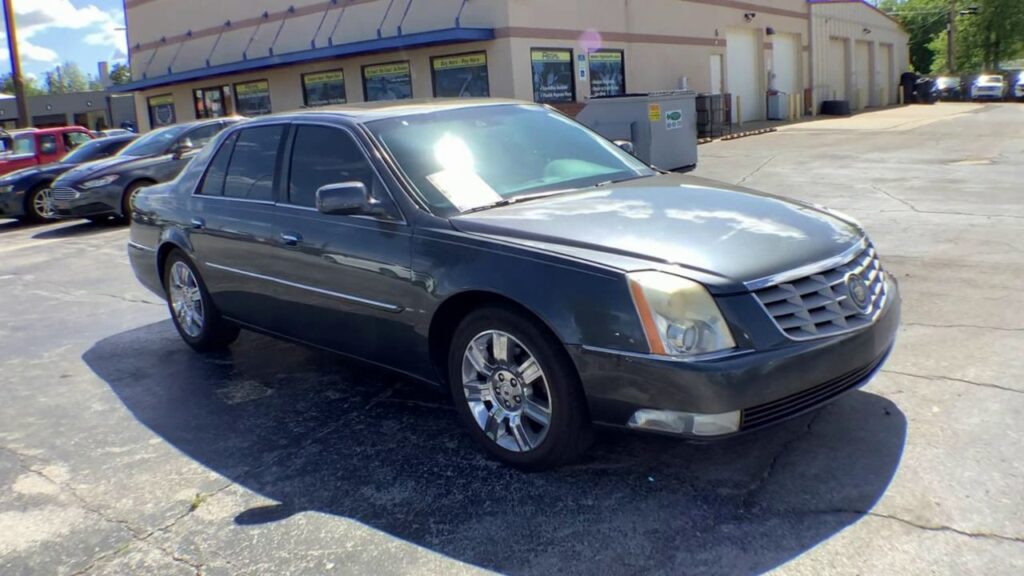 2011 Cadillac DTS Platinum Collection