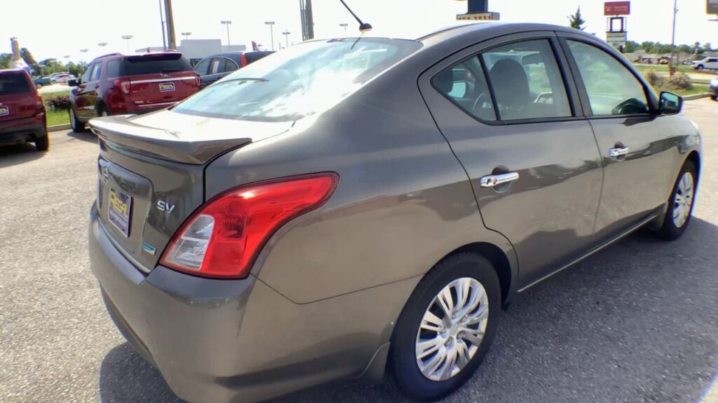 2015 Nissan Versa 1.6 SV