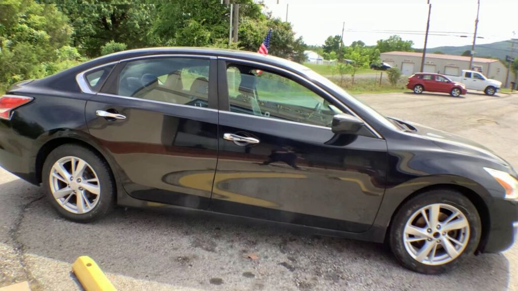 2015 Nissan Altima 4 DOOR SEDAN