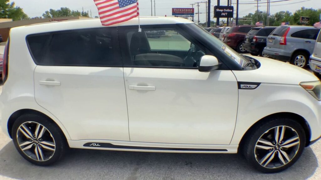 2016 Kia Soul +