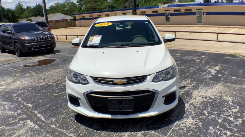 2019 Chevrolet Sonic LT Auto