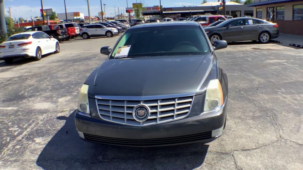 2011 Cadillac DTS Platinum Collection