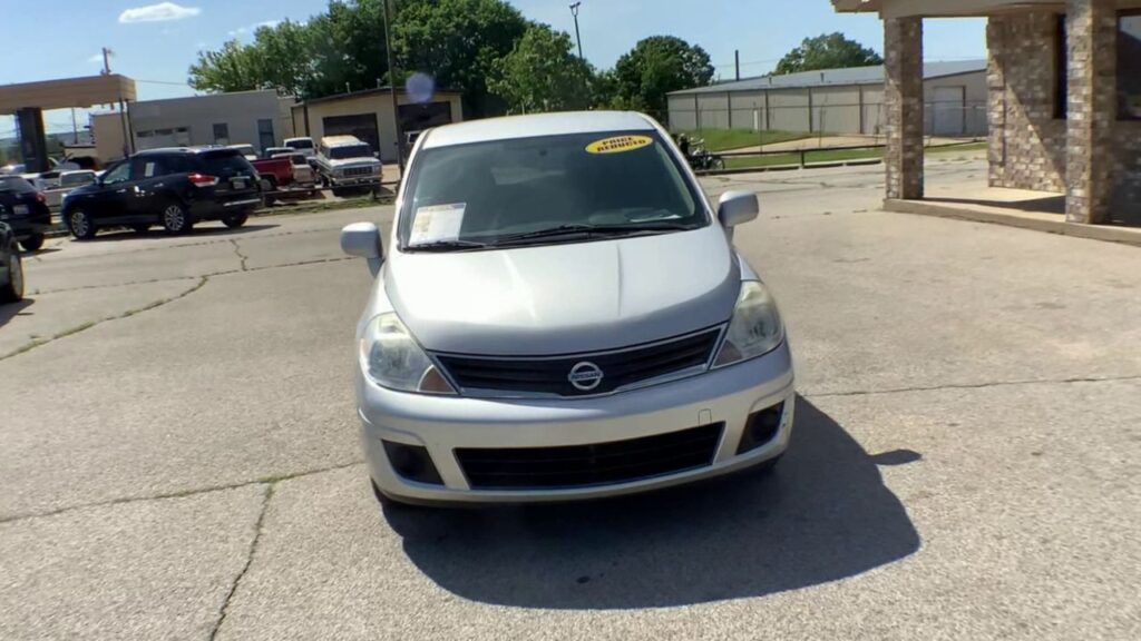 2011 Nissan Versa 1.8S