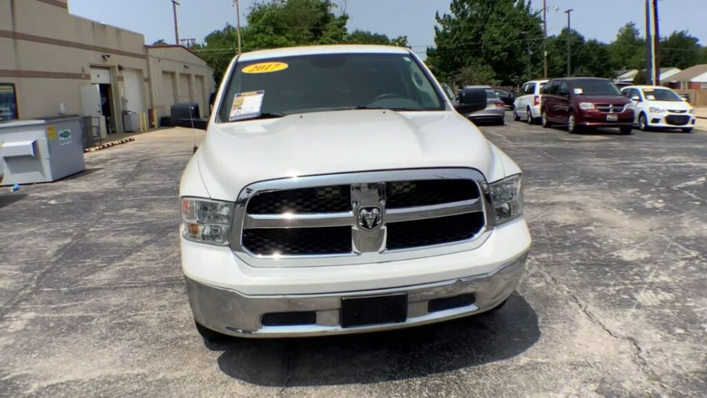 2017 RAM 1500 SLT Quad Cab 4x2 64" Box