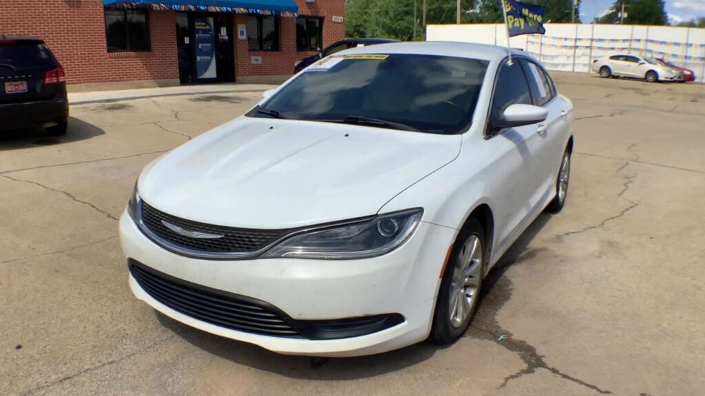 2016 Chrysler 200 Touring