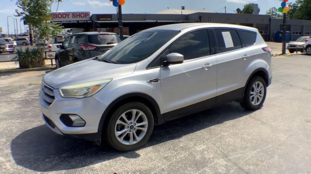 2017 Ford Escape SE