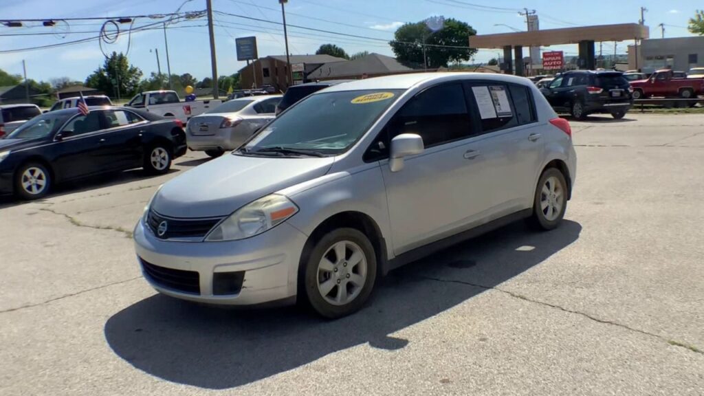 2011 Nissan Versa 1.8S