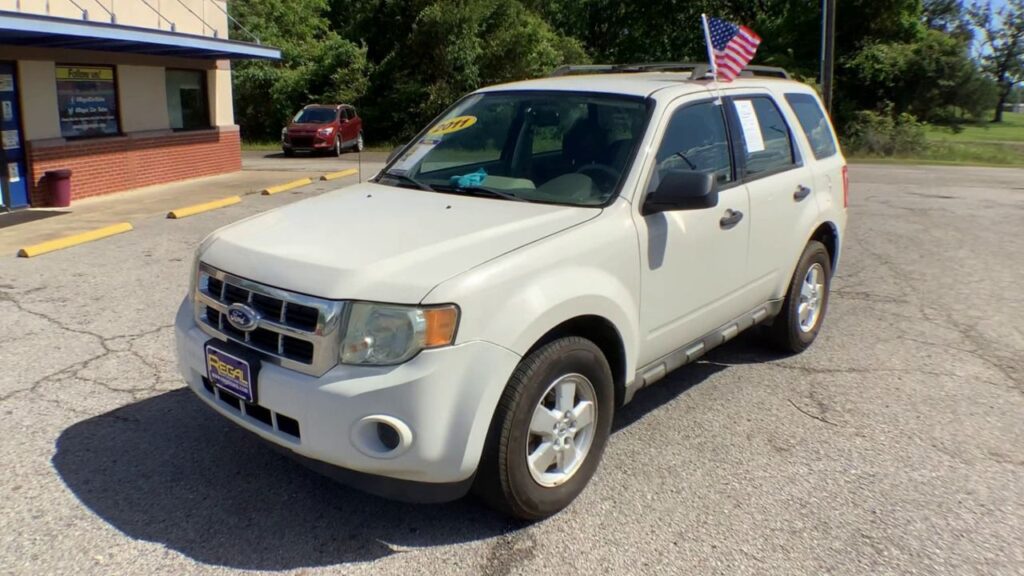 2011 Ford Escape XLS
