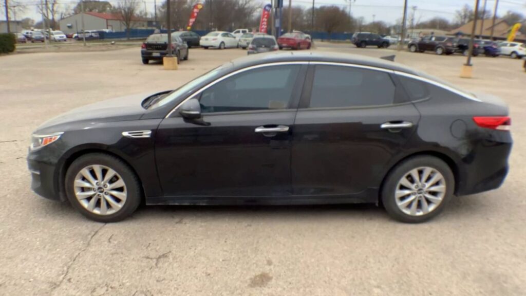 2017 Kia Optima LX