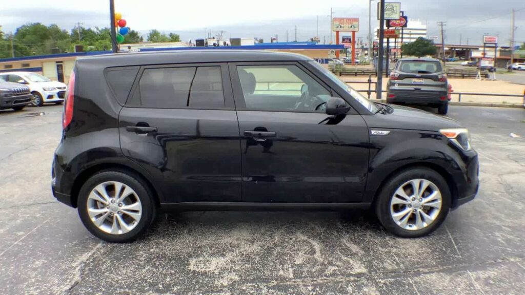 2016 Kia Soul +