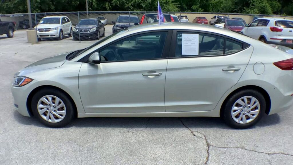 2017 Hyundai Elantra SE