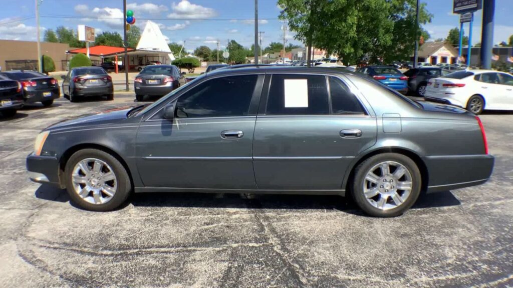 2011 Cadillac DTS Platinum Collection