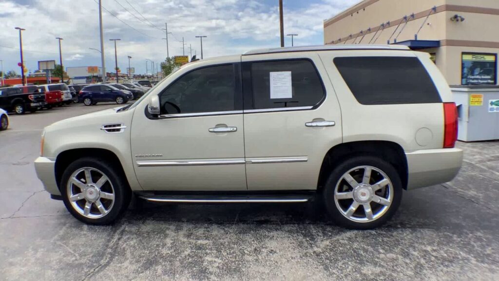 2013 Cadillac Escalade Luxury