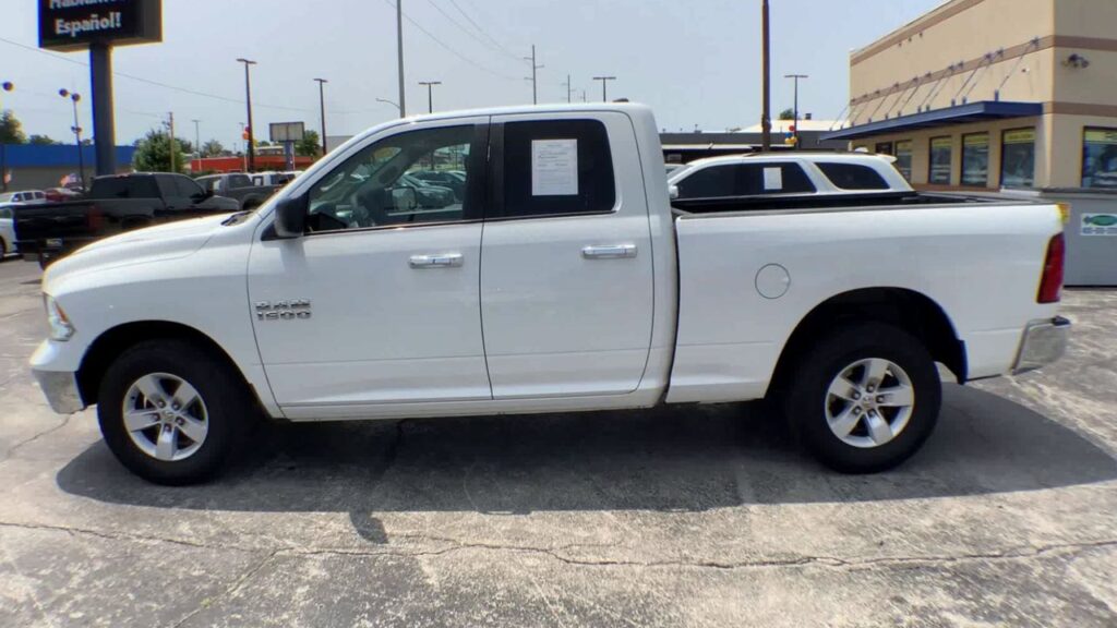 2017 RAM 1500 SLT Quad Cab 4x2 64" Box