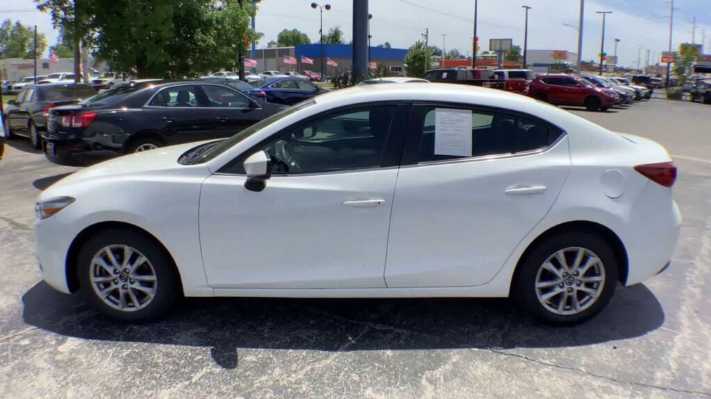 2017 Mazda Mazda3 4-Door Sport