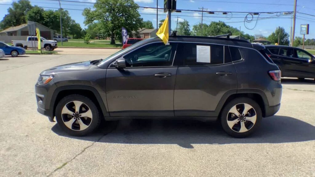 2020 Jeep Compass Latitude FWD