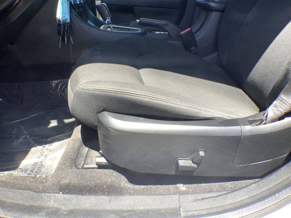 2011 Dodge Avenger Express