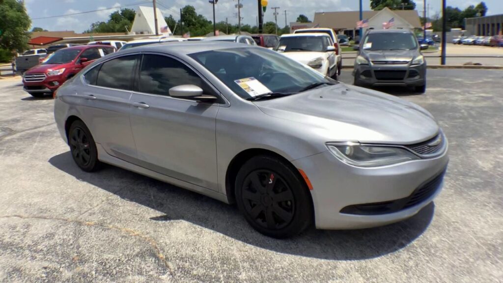 2015 Chrysler 200 LX