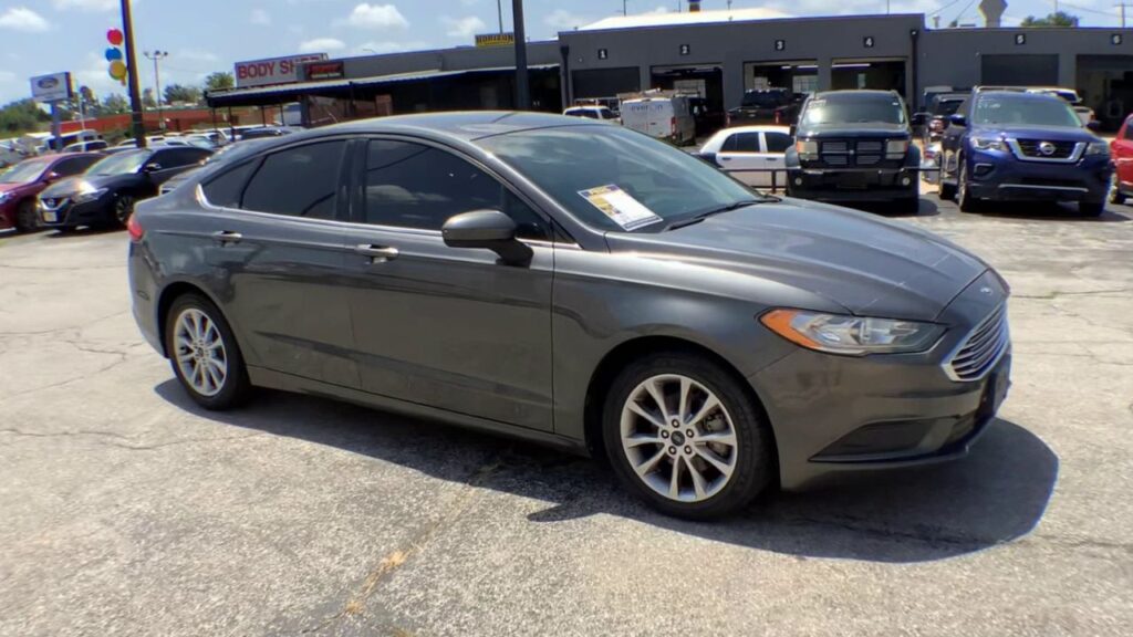 2017 Ford Fusion SE