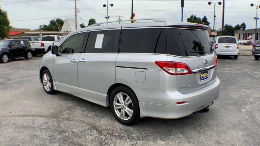 2015 Nissan Quest Platinum