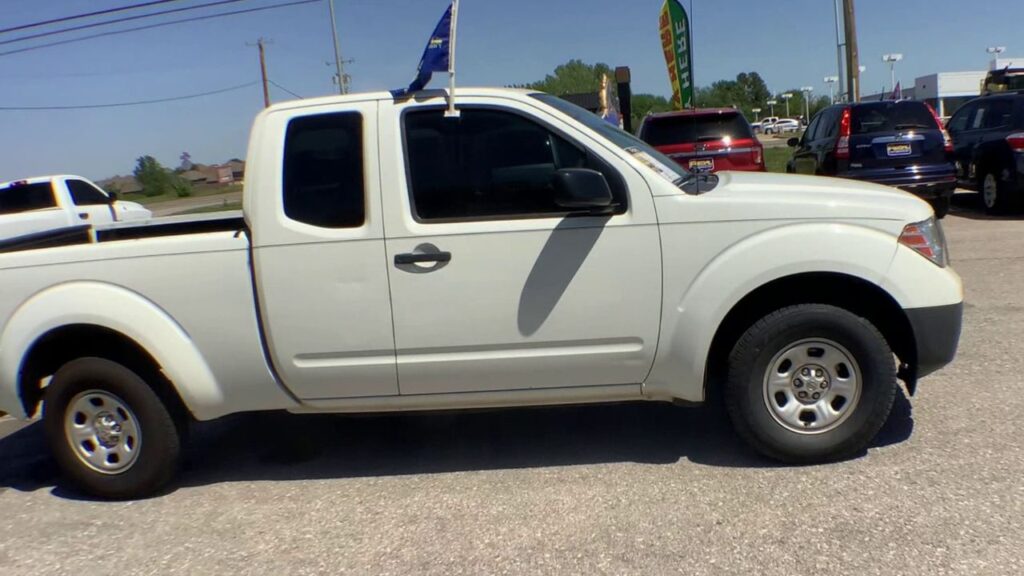 2016 Nissan Frontier S