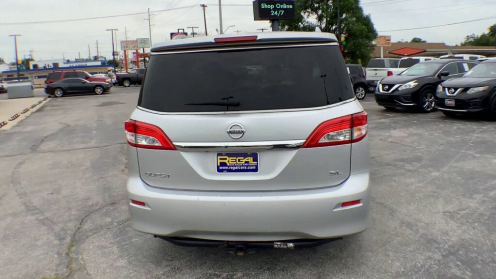 2015 Nissan Quest Platinum