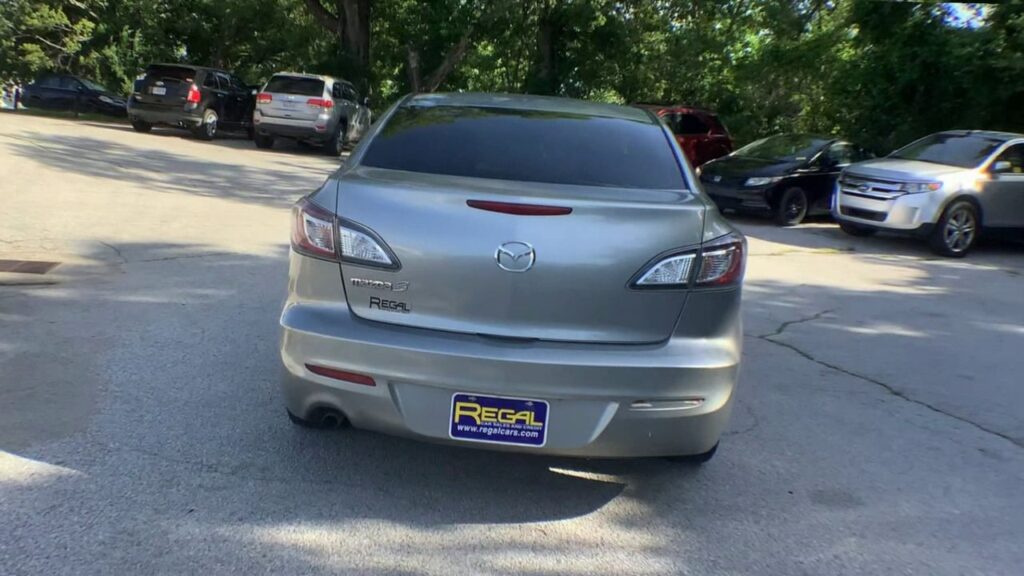 2012 Mazda Mazda3 i Sport