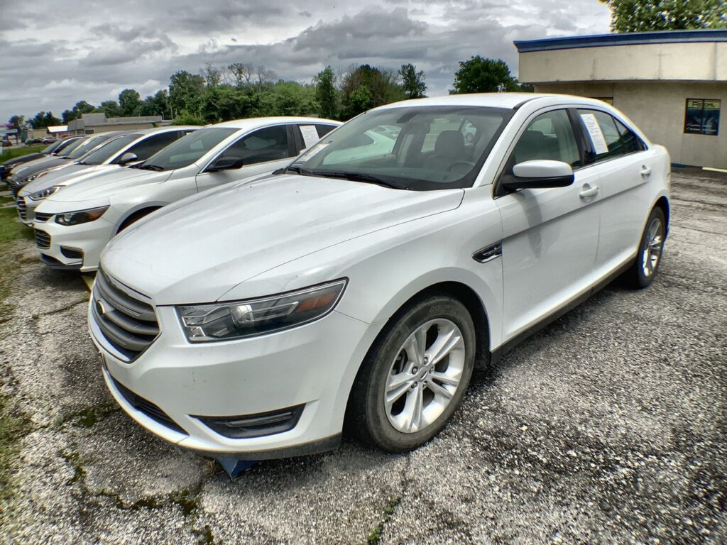 2014 Ford Taurus SEL