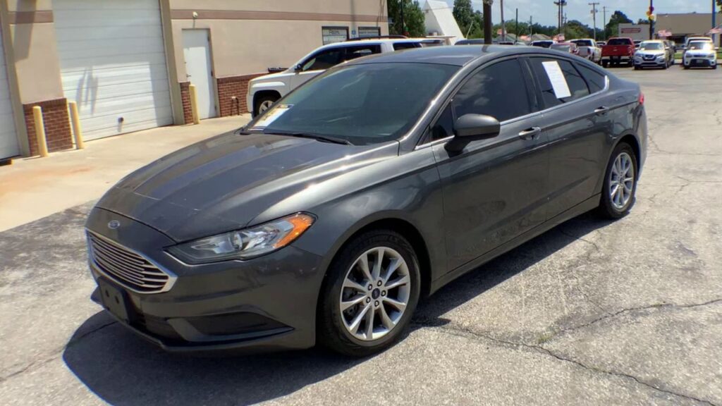 2017 Ford Fusion SE