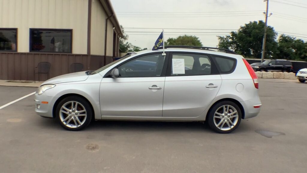 2010 Hyundai Elantra Touring SE