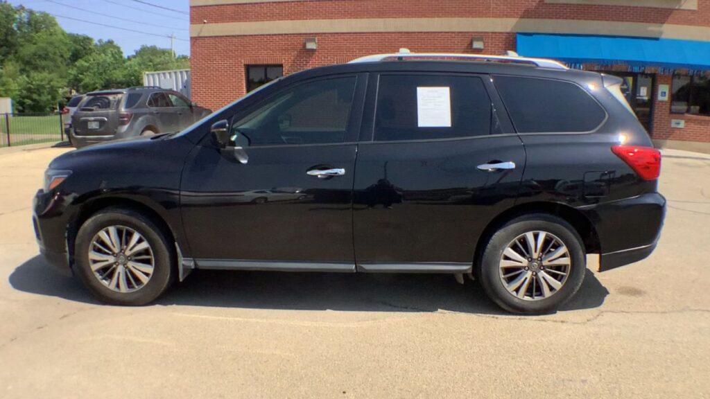 2020 Nissan Pathfinder S 2WD