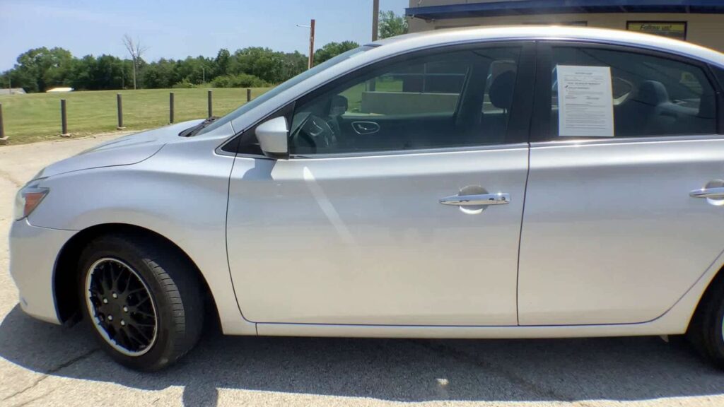 2016 Nissan Sentra 4 DOOR SEDAN