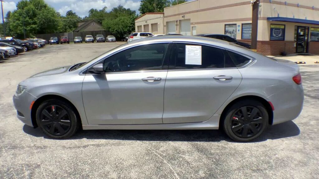 2015 Chrysler 200 LX