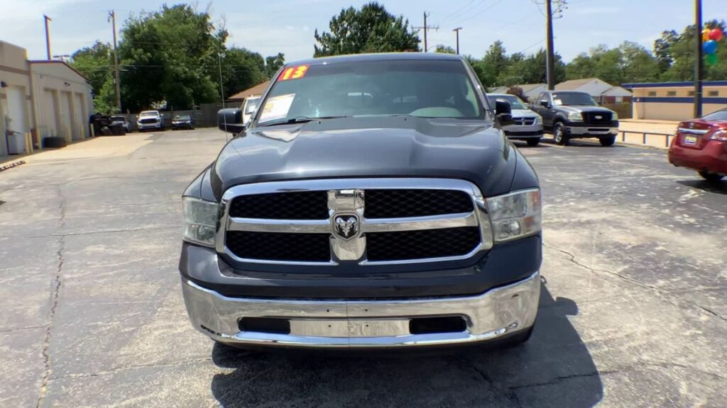 2013 RAM 1500 SLT