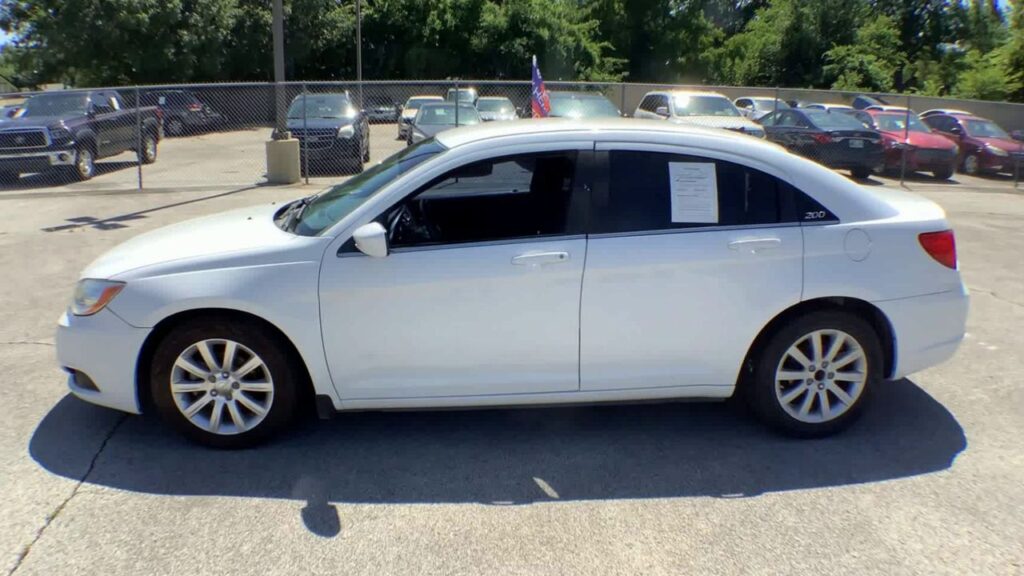 2014 Chrysler 200 Touring