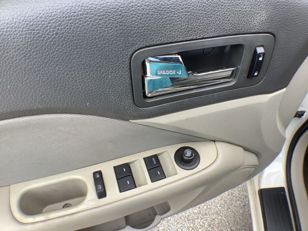 2012 Ford Fusion S