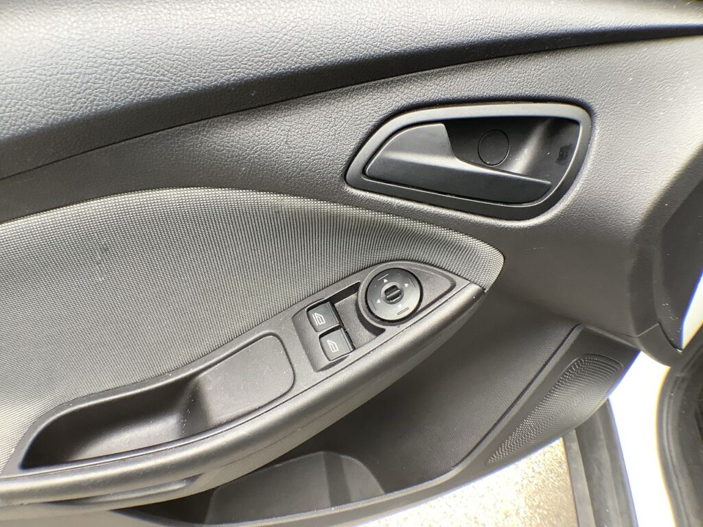 2012 Ford Focus S
