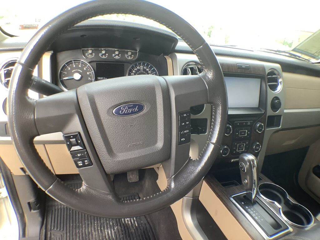 2013 Ford F-150 LARIAT
