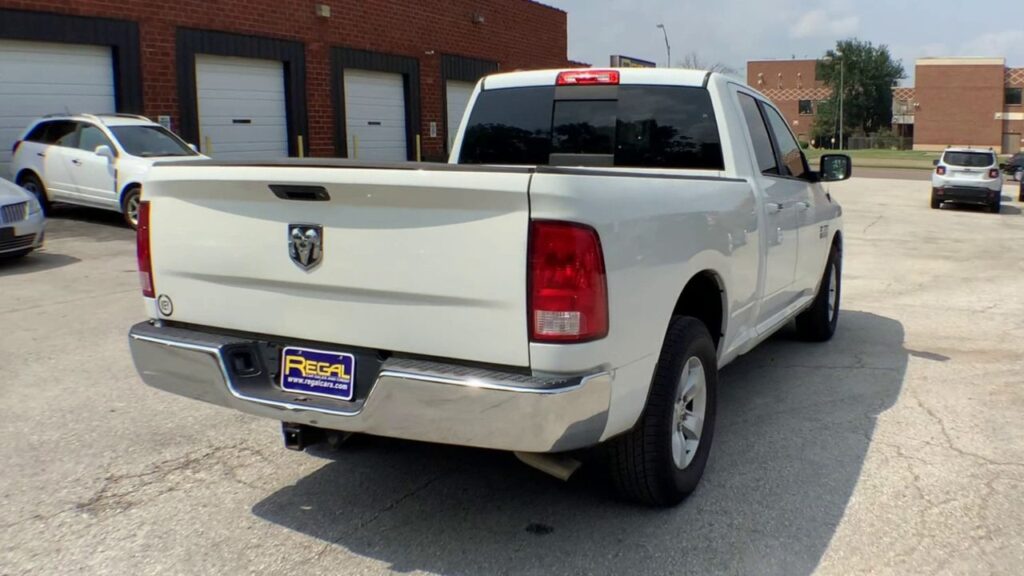 2017 RAM 1500 SLT Quad Cab 4x2 64" Box