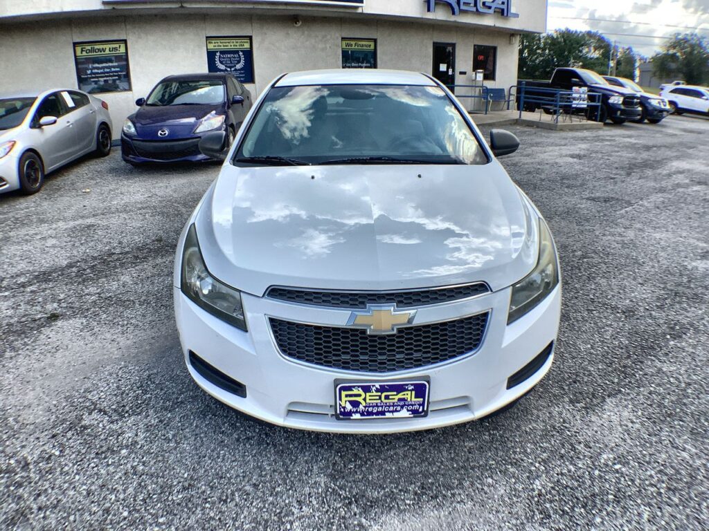 2013 Chevrolet Cruze LS Auto