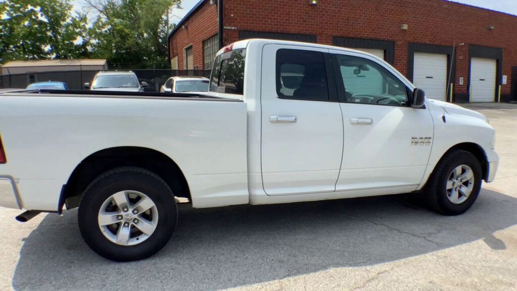 2017 RAM 1500 SLT Quad Cab 4x2 64" Box