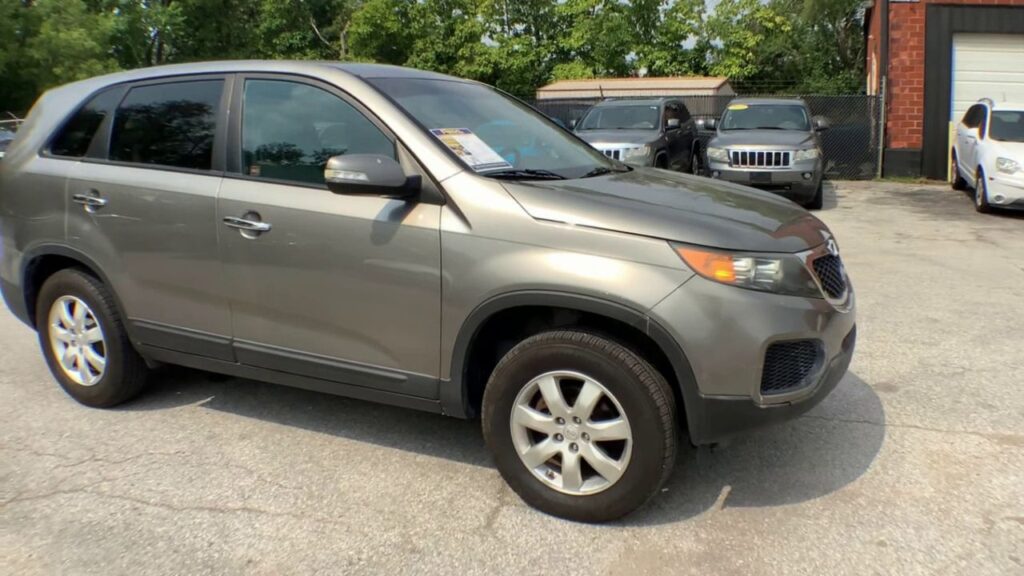 2011 Kia Sorento LX