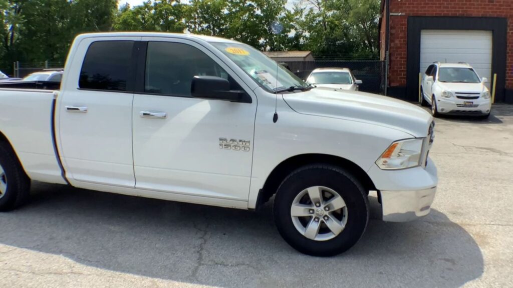 2017 RAM 1500 SLT Quad Cab 4x2 64" Box