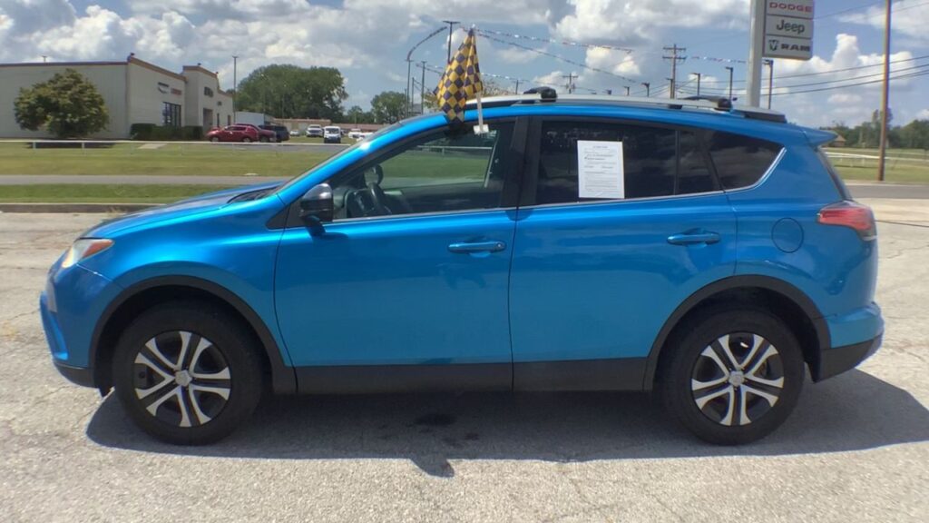 2017 Toyota RAV4 LE